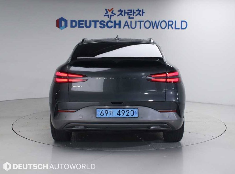 제네시스 GV60 스탠다드 2WD 사진 4