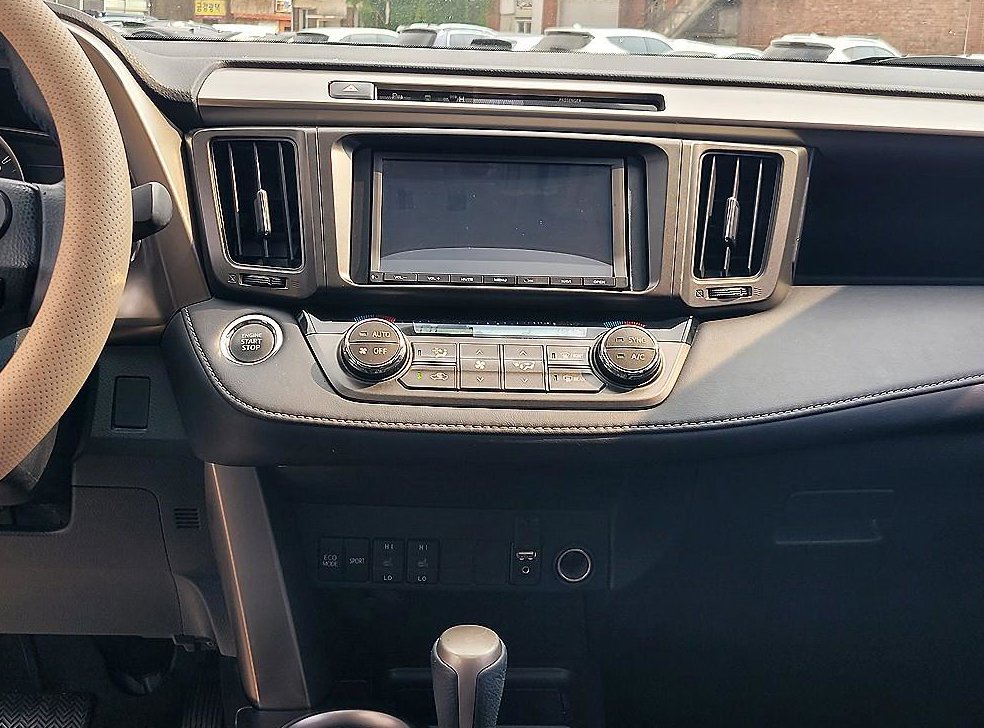 토요타 라브4 2.5 2WD 사진 10