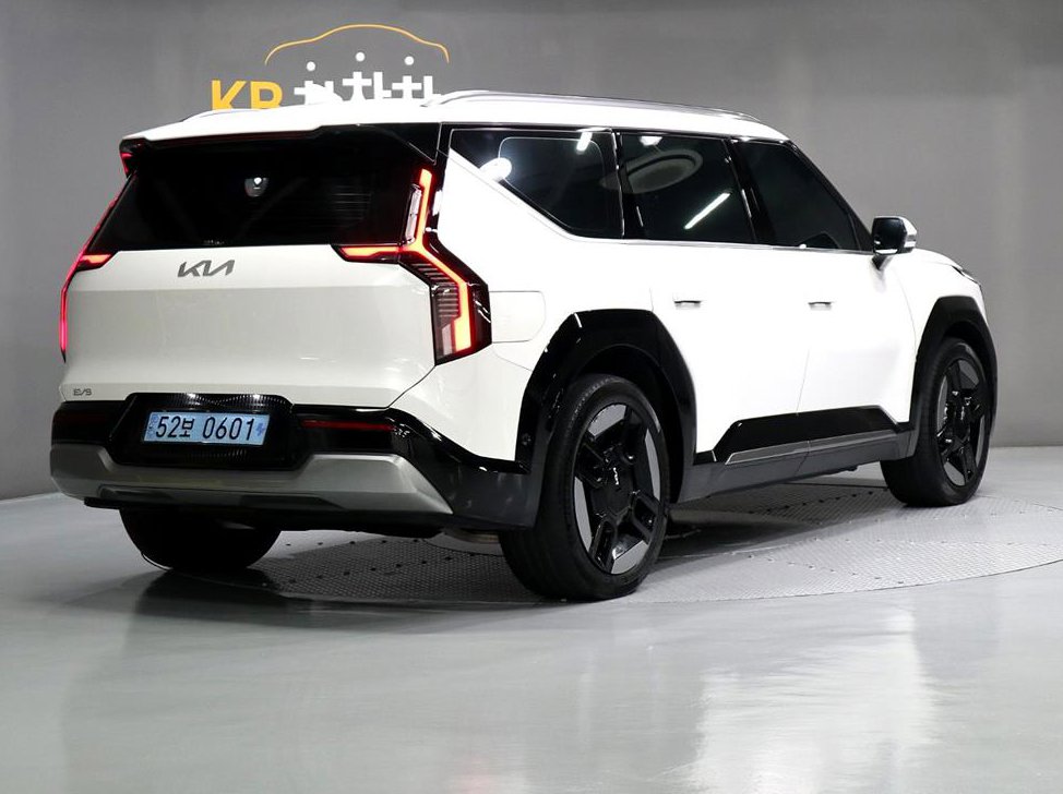 기아 EV9 롱레인지 4WD 사진 3