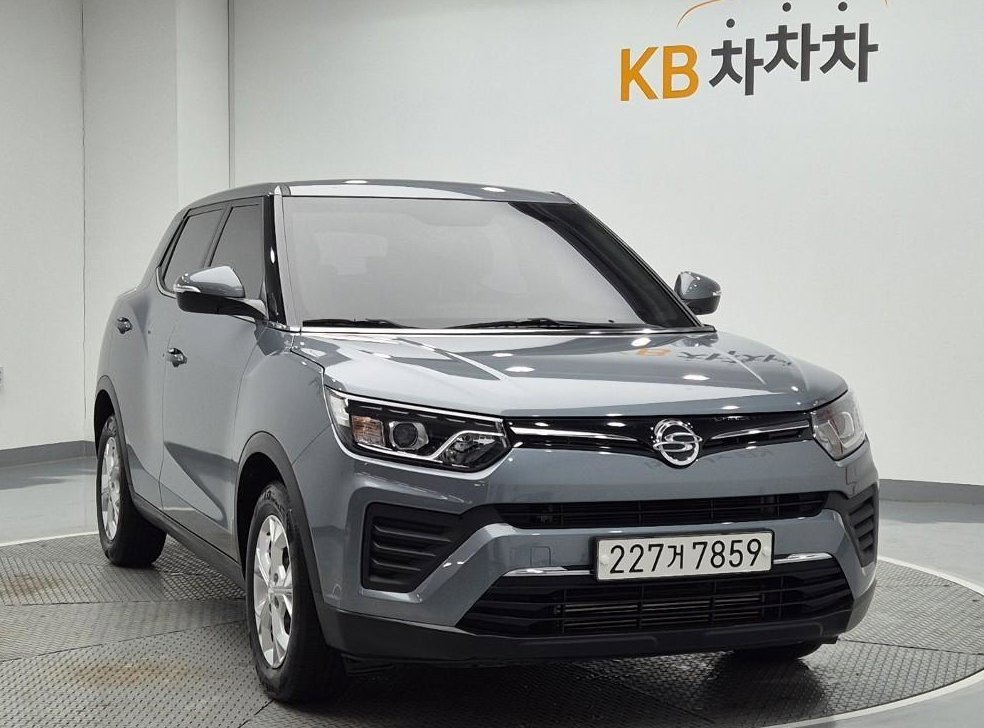 KG모빌리티(쌍용)  티볼리 2WD 가솔린 1.5 사진 4