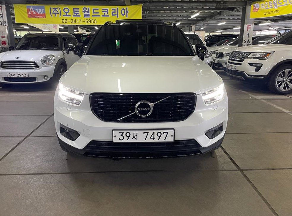 볼보 XC40 T4 4WD R-디자인