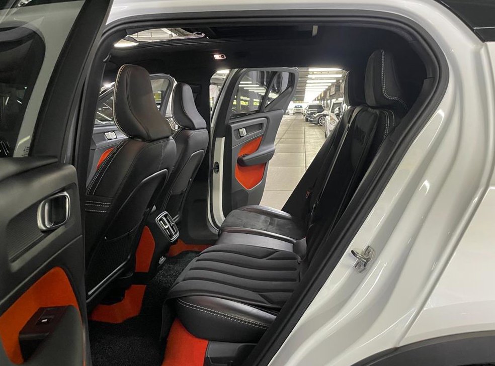 볼보 XC40 T4 4WD R-디자인 사진 7