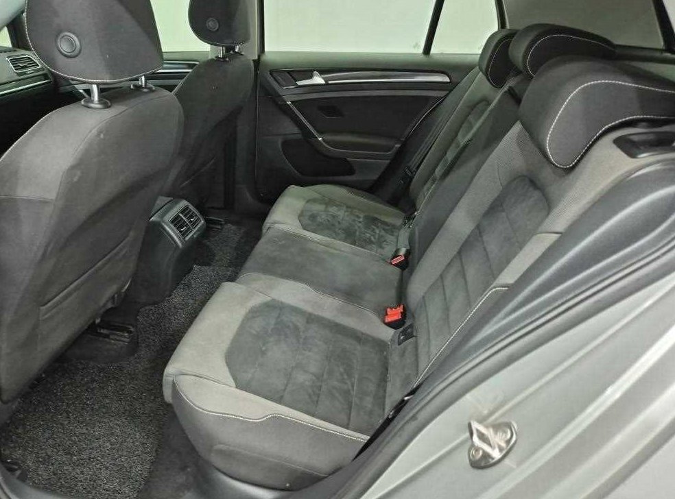 폭스바겐 골프 2.0 TDI 사진 12