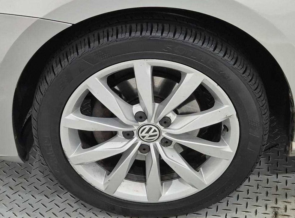 폭스바겐 골프 2.0 TDI 사진 19