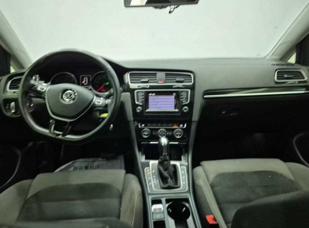 폭스바겐 골프 2.0 TDI 사진 7