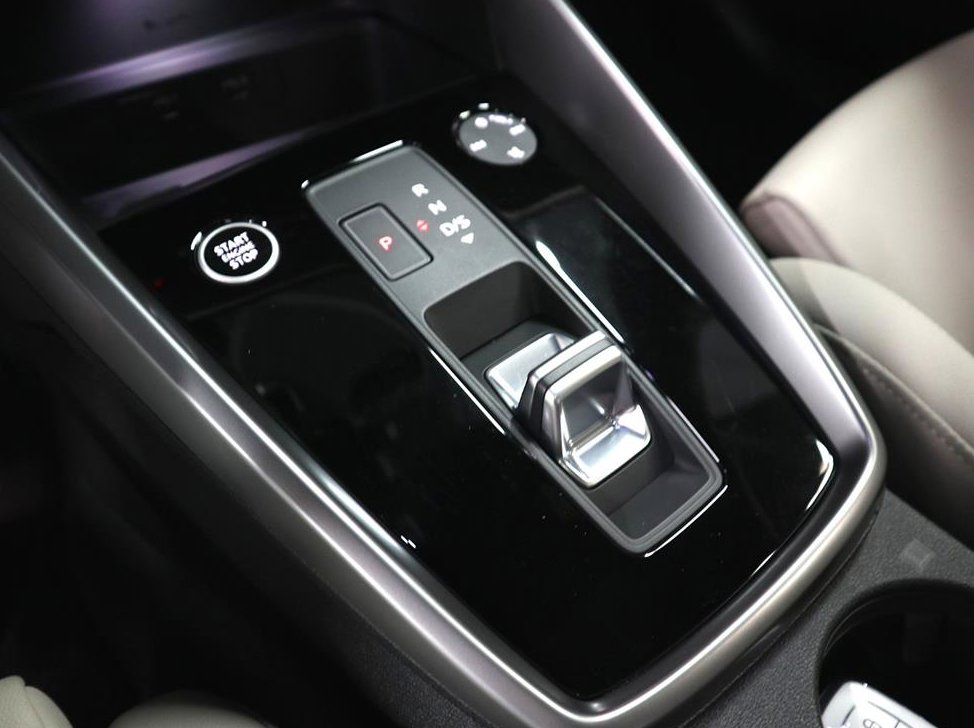아우디 A3 40 TFSI 프리미엄 사진 15