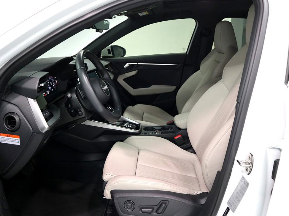 아우디 A3 40 TFSI 프리미엄 사진 9