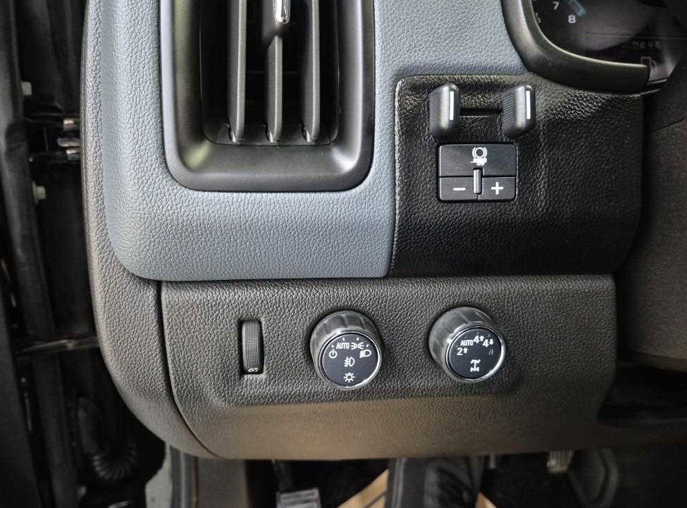 쉐보레 콜로라도 3.6 Z71-X 미드나잇 4WD 사진 17