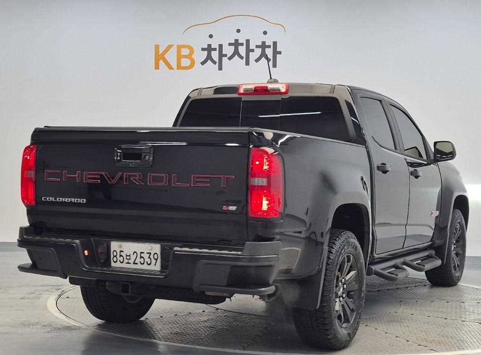 쉐보레 콜로라도 3.6 Z71-X 미드나잇 4WD 사진 3