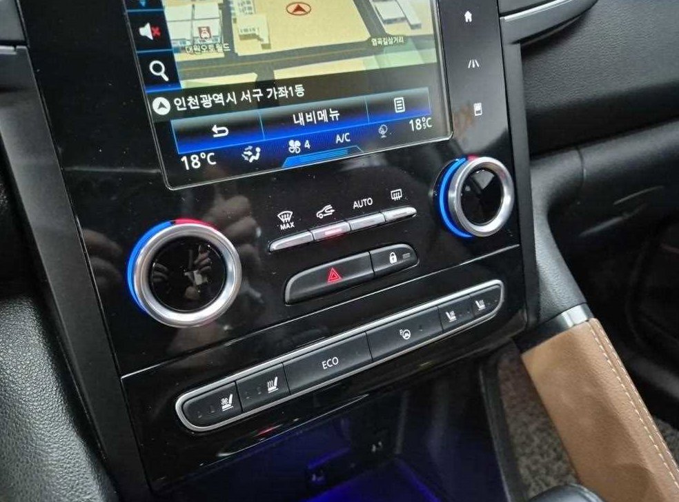 르노코리아(삼성) QM6 2.0 LPe RE 시그니처 2WD 사진 17