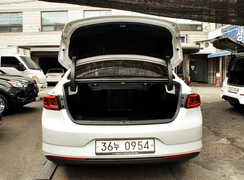 르노코리아(삼성) SM6 가솔린 2.0 GDe 사진 18
