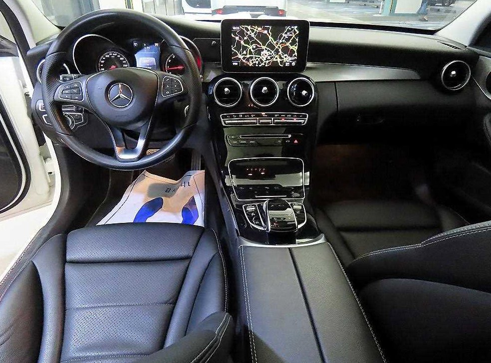 벤츠 C 클래스 C200 아방가르드 사진 10