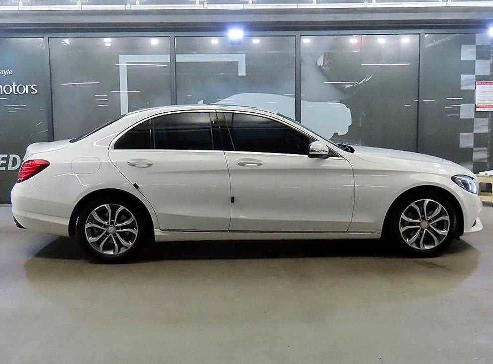 벤츠 C 클래스 C200 아방가르드 사진 3