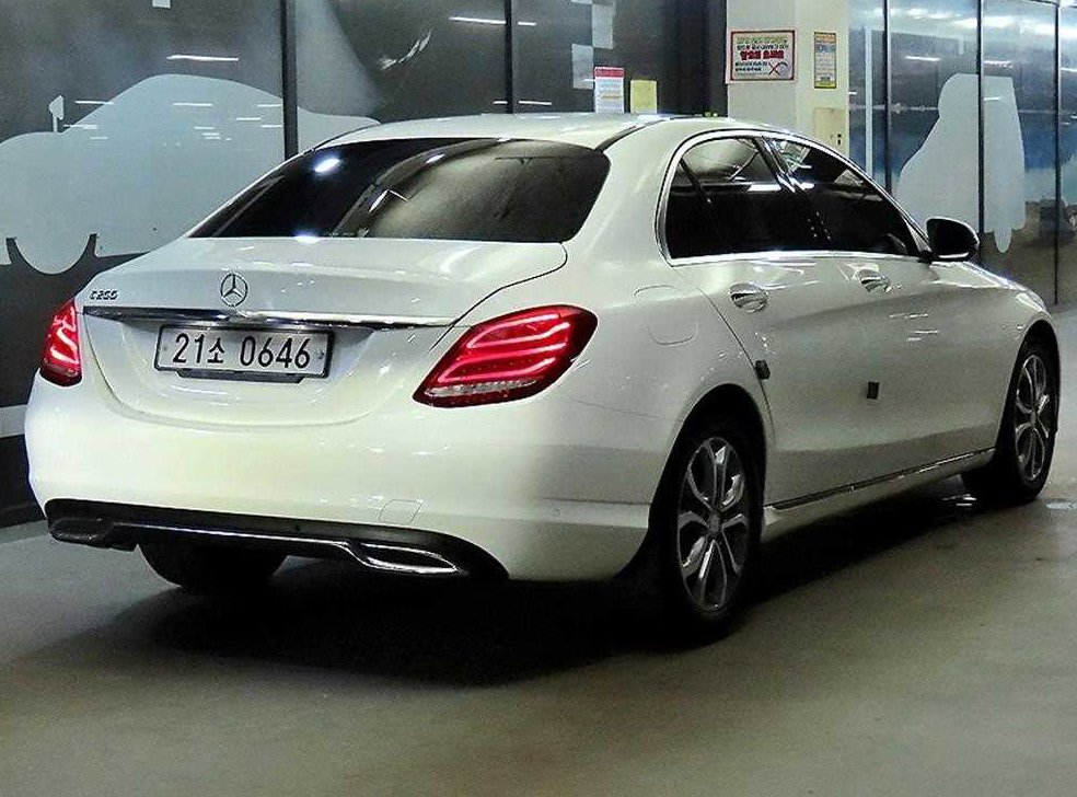 벤츠 C 클래스 C200 아방가르드 사진 4