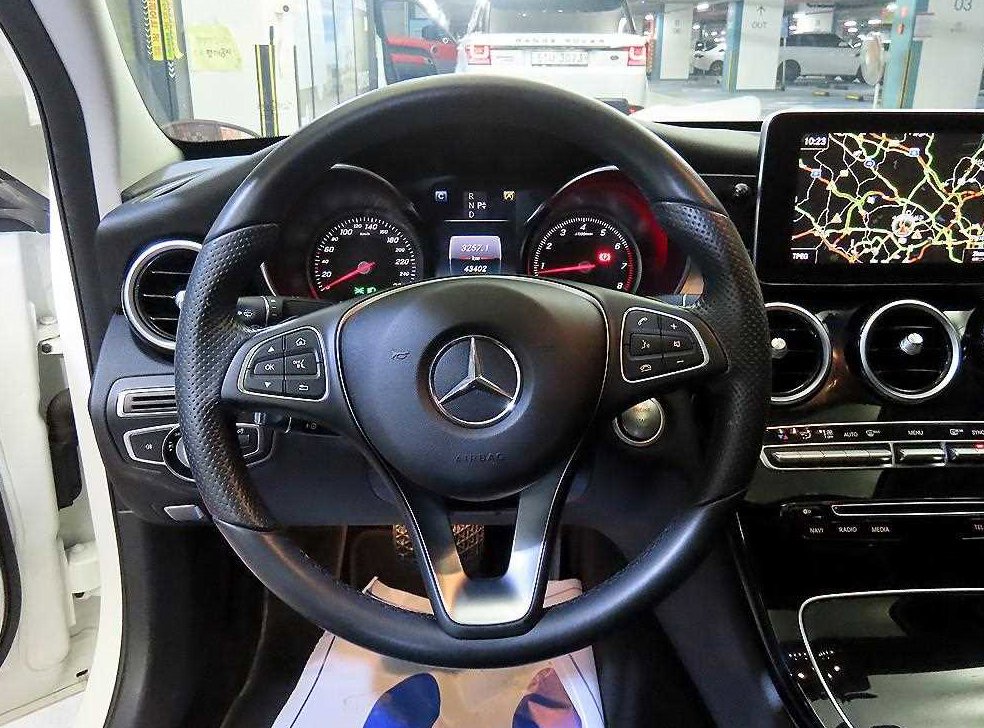벤츠 C 클래스 C200 아방가르드 사진 8