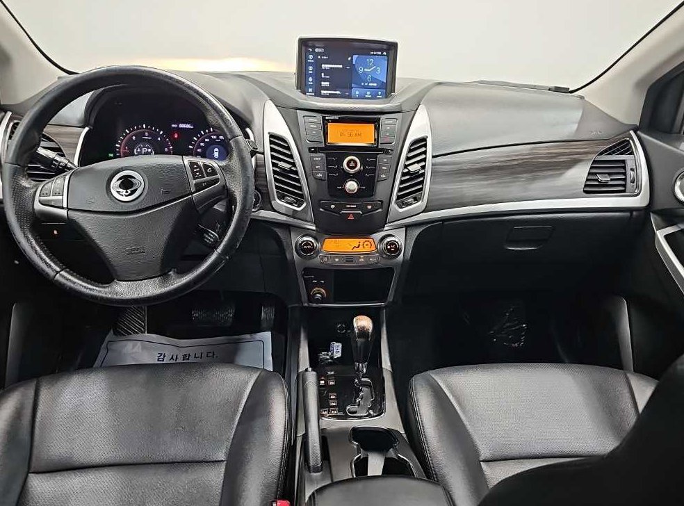 KG모빌리티(쌍용)  코란도 2WD 2.0 어드벤처 사진 7