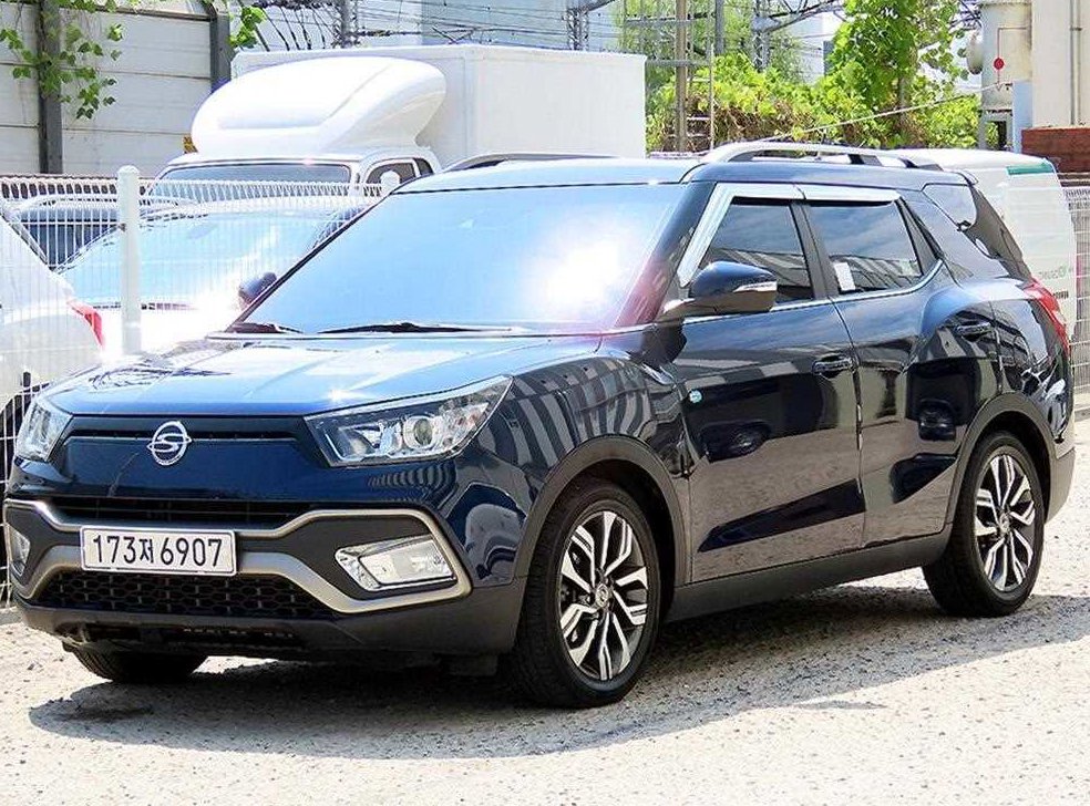 KG모빌리티(쌍용)  티볼리 4WD 디젤 1.6 IX 사진 2