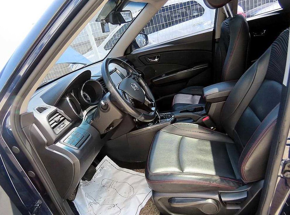 KG모빌리티(쌍용)  티볼리 4WD 디젤 1.6 IX 사진 5