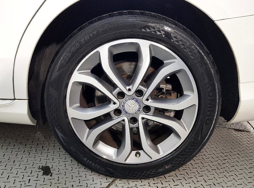 벤츠 C 클래스 C220 d 아방가르드 사진 20