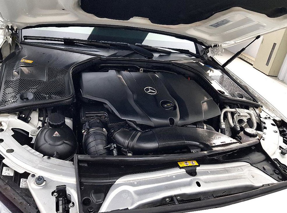 벤츠 C 클래스 C220 d 아방가르드 사진 6