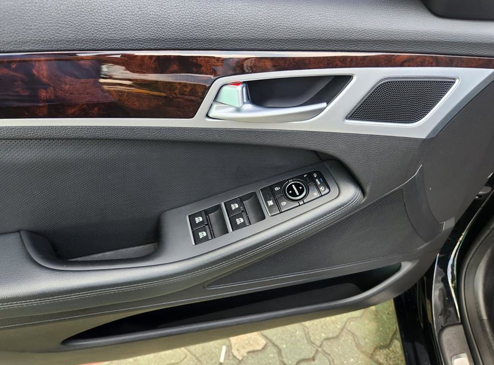현대 제네시스 G330 모던 AWD 사진 9