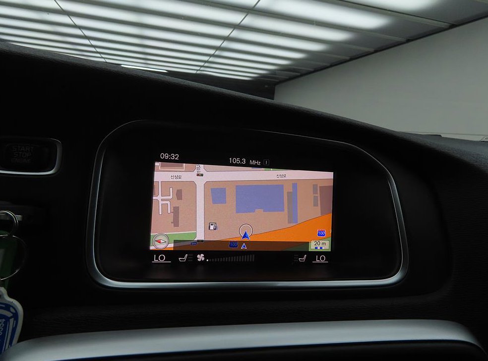 볼보 V40 D3 사진 13