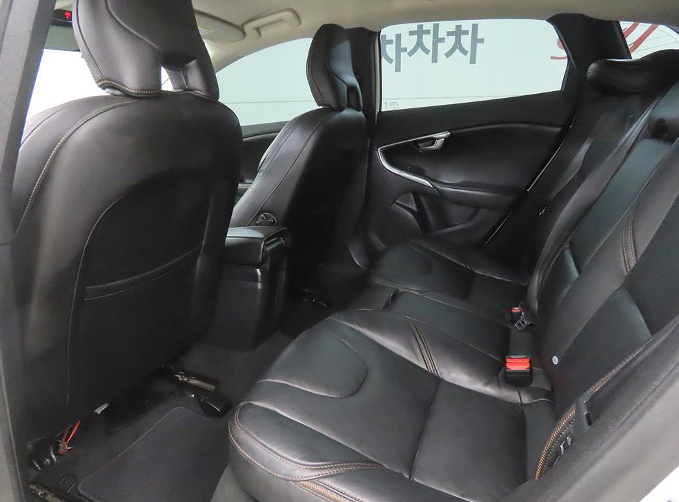 볼보 V40 D3 사진 6
