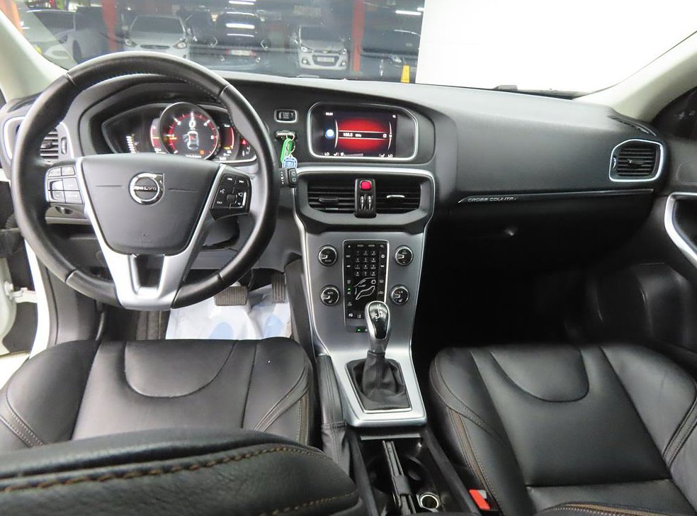 볼보 V40 D3 사진 7