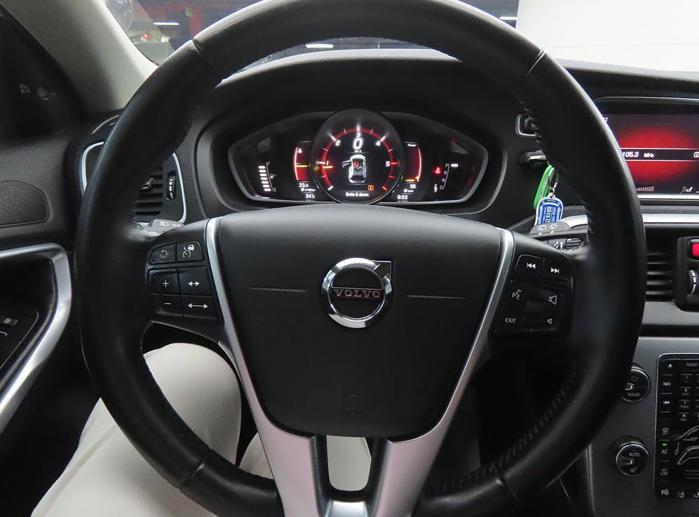 볼보 V40 D3 사진 8