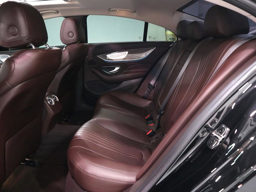 벤츠 CLS 클래스 CLS 300d AMG Line 사진 9
