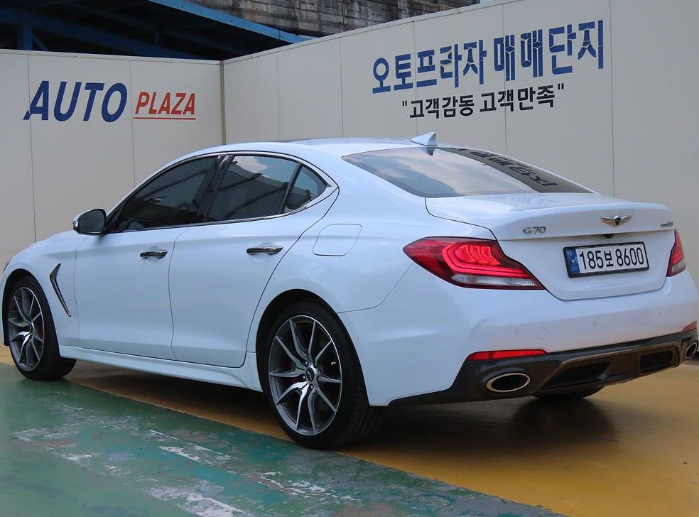 제네시스 G70 2.0T AWD 사진 3