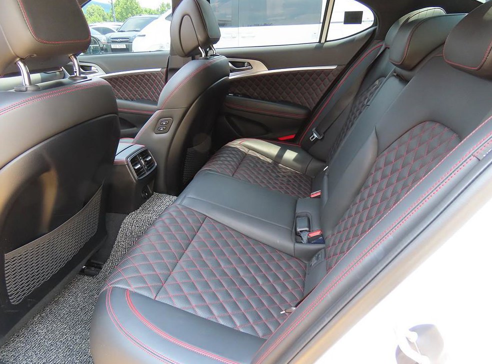 제네시스 G70 2.0T AWD 사진 8