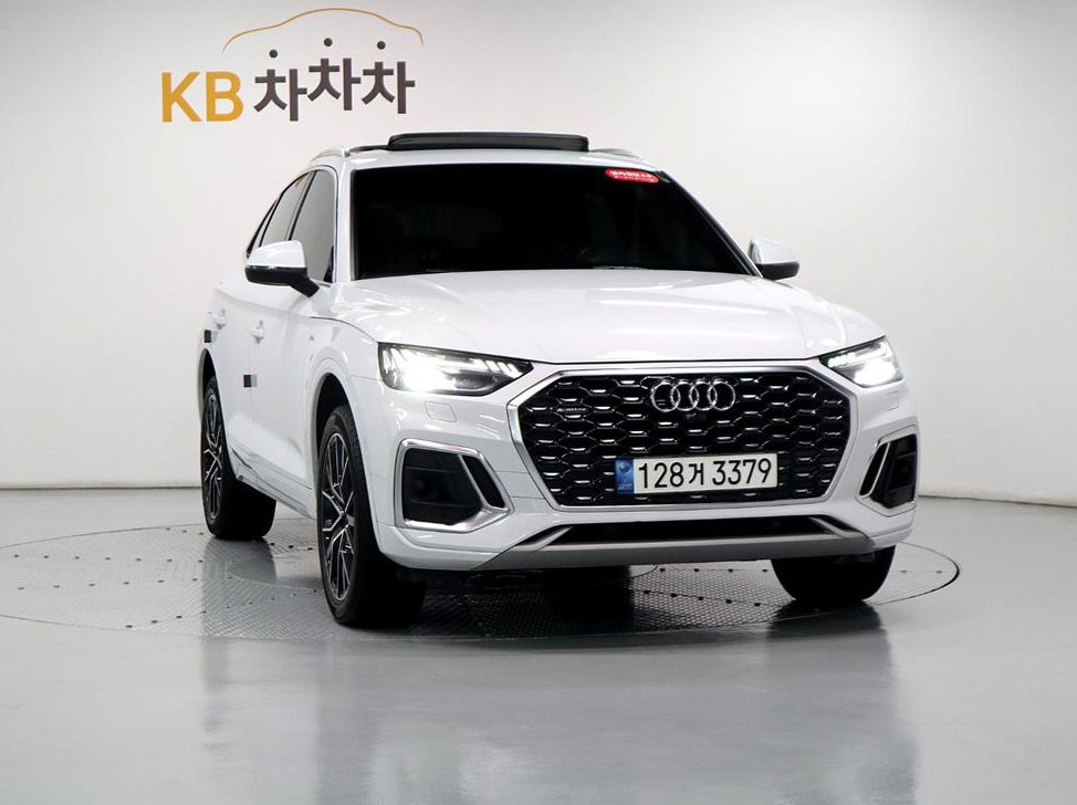 아우디 Q5 40 TDI 콰트로 프리미엄 스포트백 사진 2