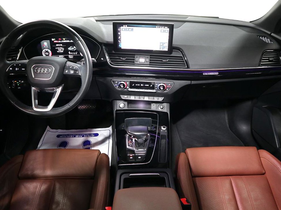 아우디 Q5 40 TDI 콰트로 프리미엄 스포트백 사진 5