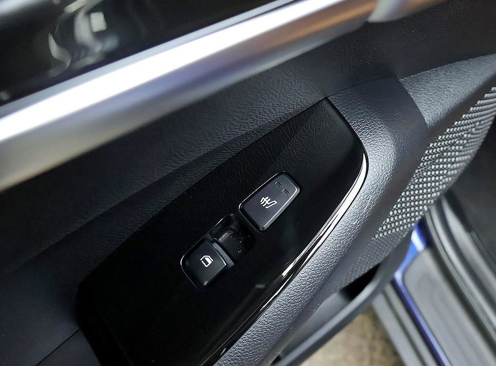 기아 셀토스 가솔린 1.6 터보 4WD 사진 16