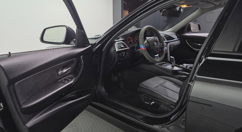 BMW 3시리즈 320d xDrive 사진 10