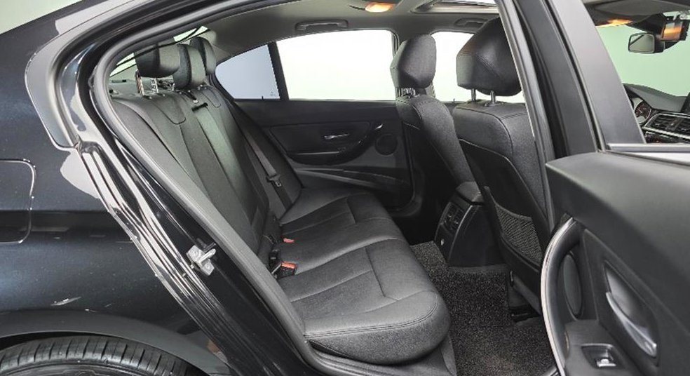 BMW 3시리즈 320d xDrive 사진 11