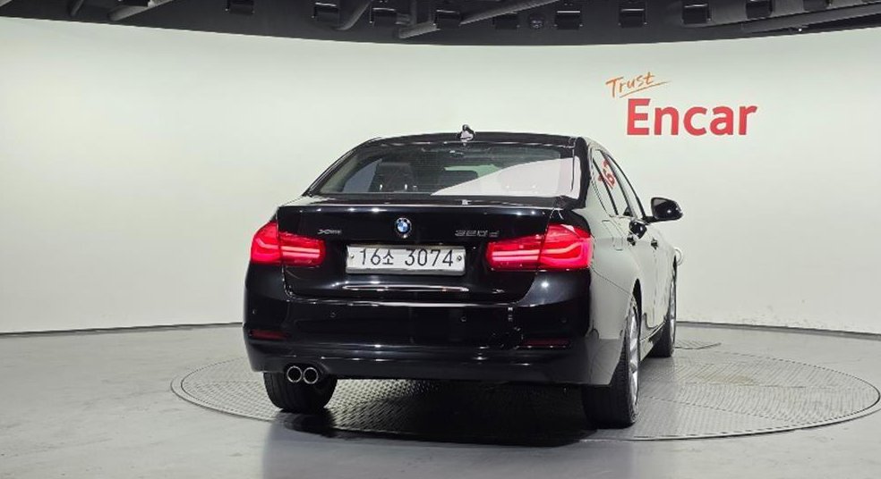 BMW 3시리즈 320d xDrive 사진 4