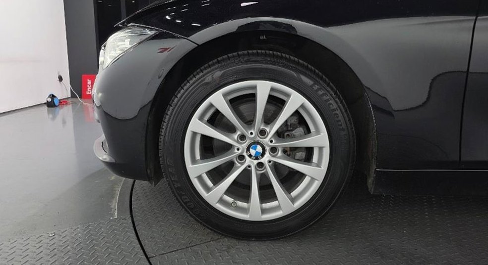 BMW 3시리즈 320d xDrive 사진 5