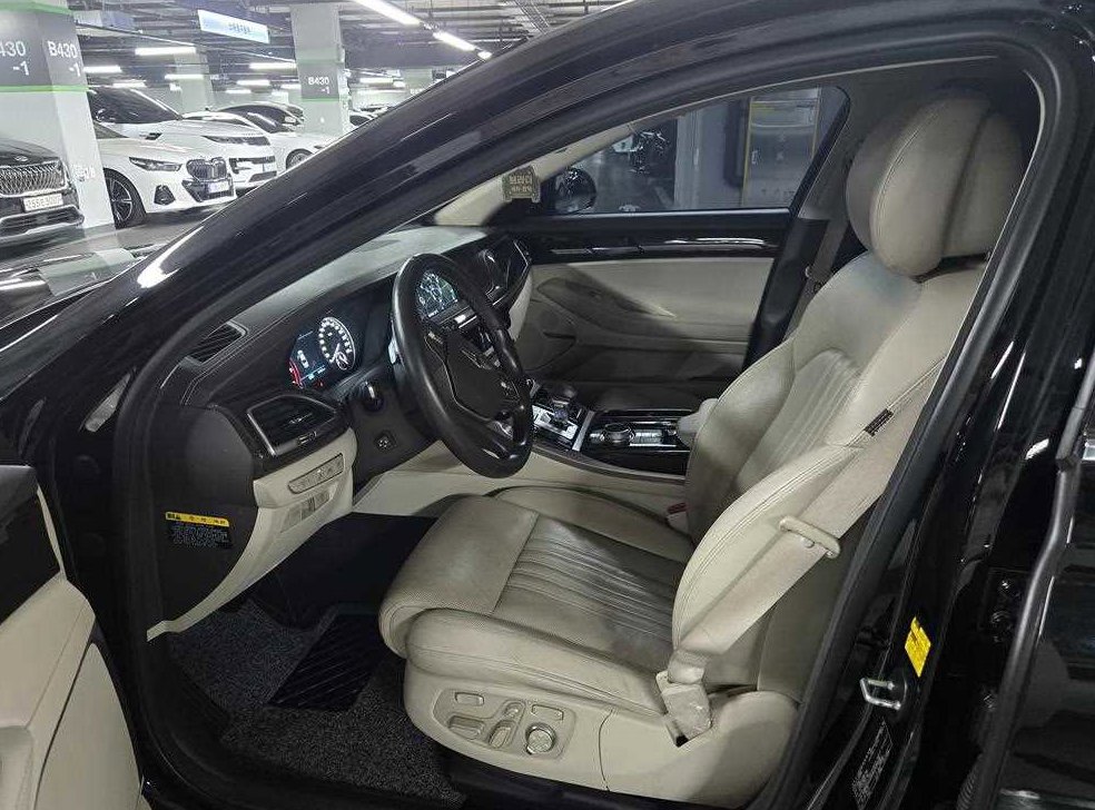 제네시스 EQ900 3.8 GDI AWD