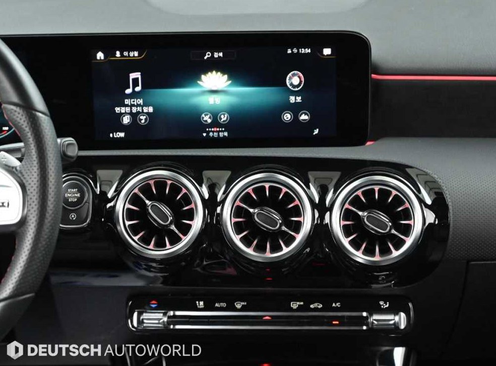 벤츠 A 클래스 A250 4MATIC 세단 사진 14