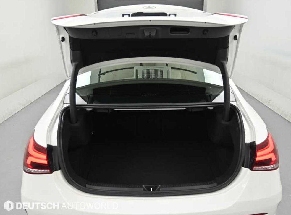 벤츠 A 클래스 A250 4MATIC 세단 사진 19