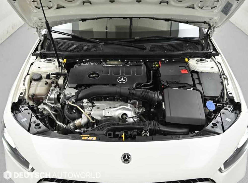 벤츠 A 클래스 A250 4MATIC 세단 사진 6