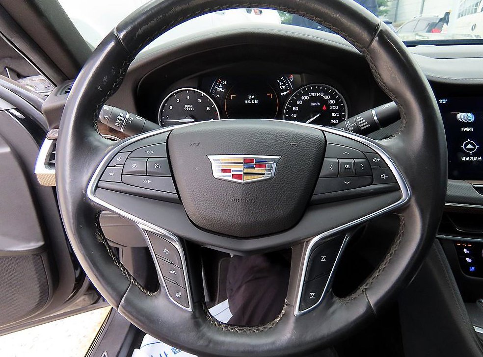 캐딜락 CT6 3.6 플래티넘 AWD 사진 8