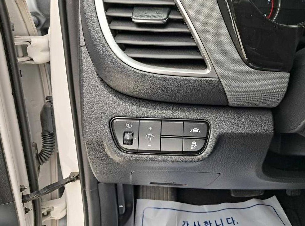 기아 셀토스 가솔린 1.6 터보 2WD 사진 13