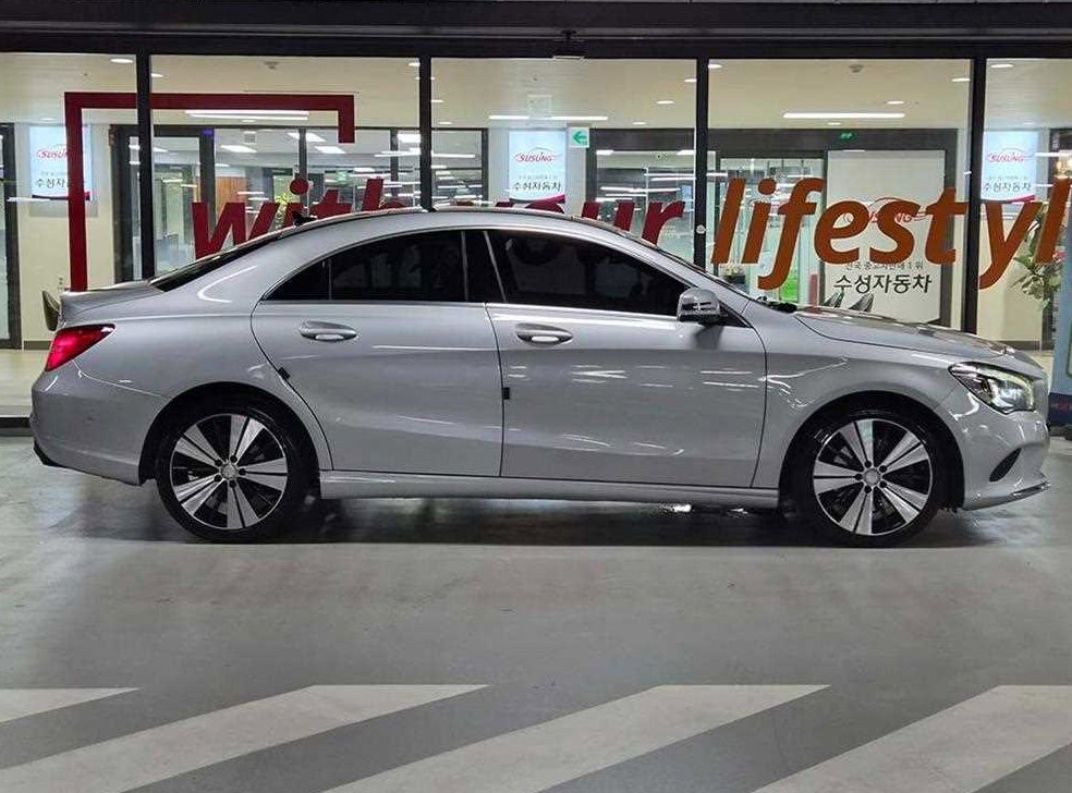 벤츠 CLA 클래스 CLA 250 4MATIC 사진 3