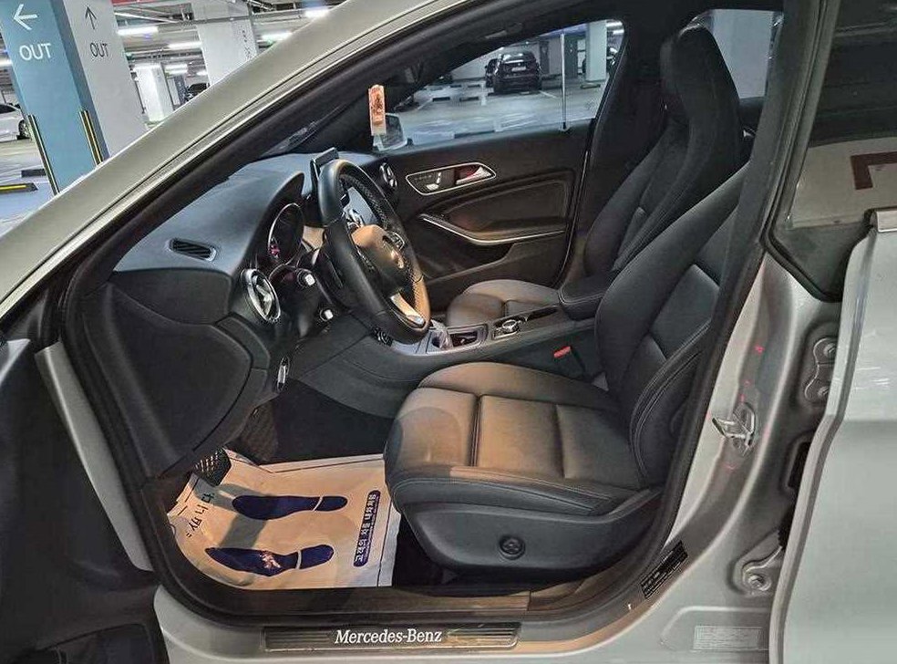 벤츠 CLA 클래스 CLA 250 4MATIC 사진 6