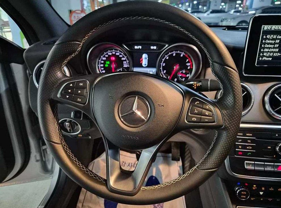 벤츠 CLA 클래스 CLA 250 4MATIC 사진 8