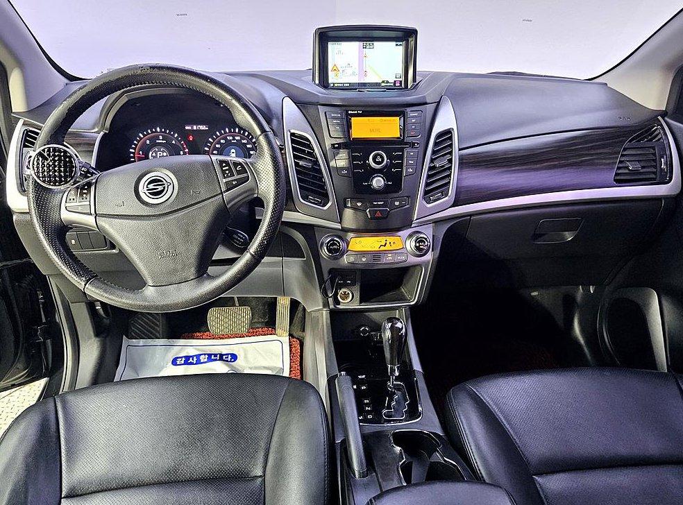 KG모빌리티(쌍용)  코란도 4WD 2.0 CVT 사진 5
