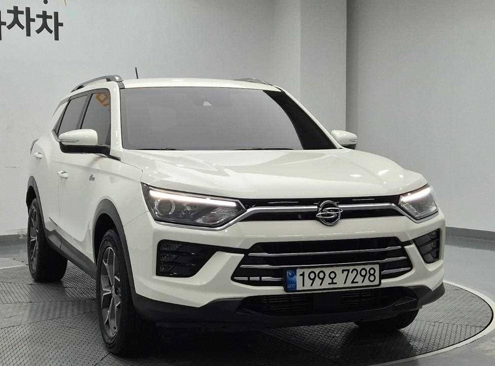 KG모빌리티(쌍용)  코란도 2WD 가솔린 1.5 C5 플러스 사진 4
